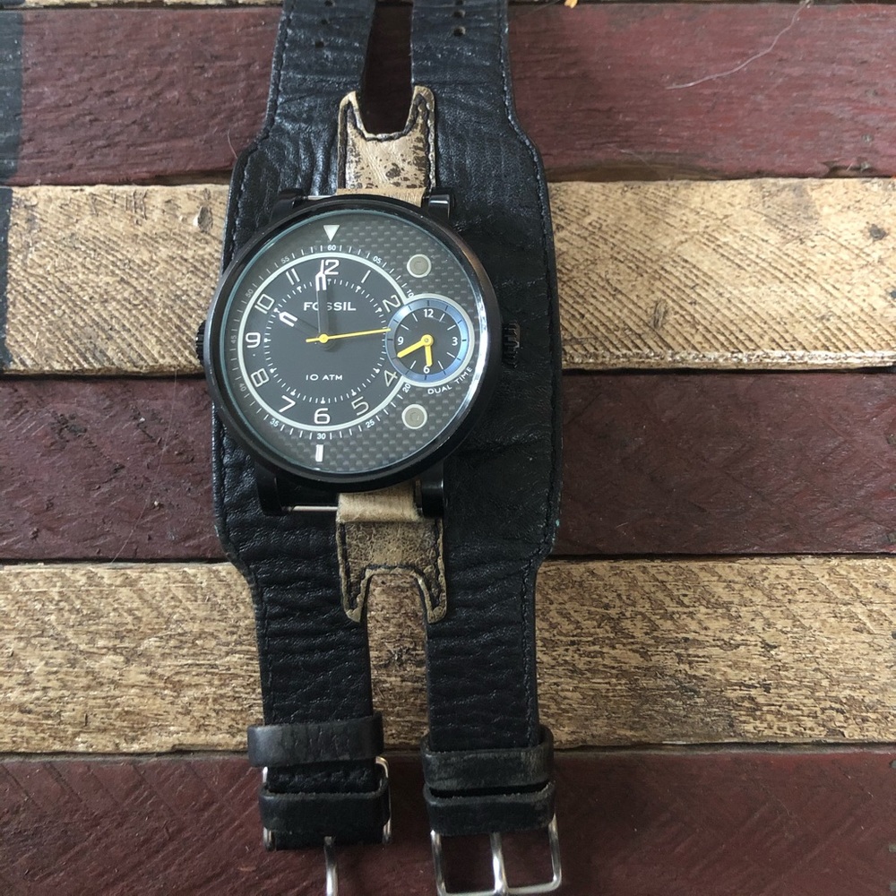 Men’s Fossil Watch 🖤